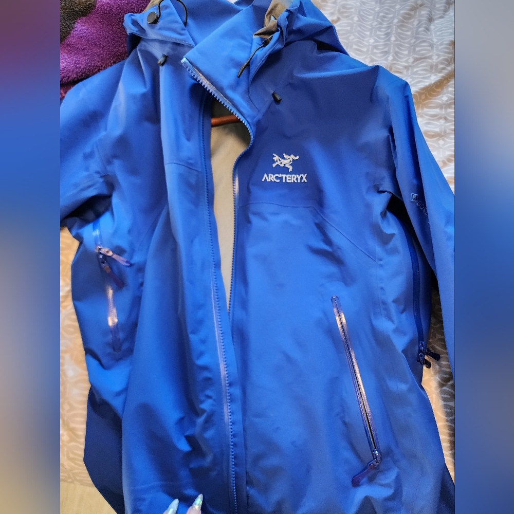 Arcteryx Gortex waterproof jacket beta ar
